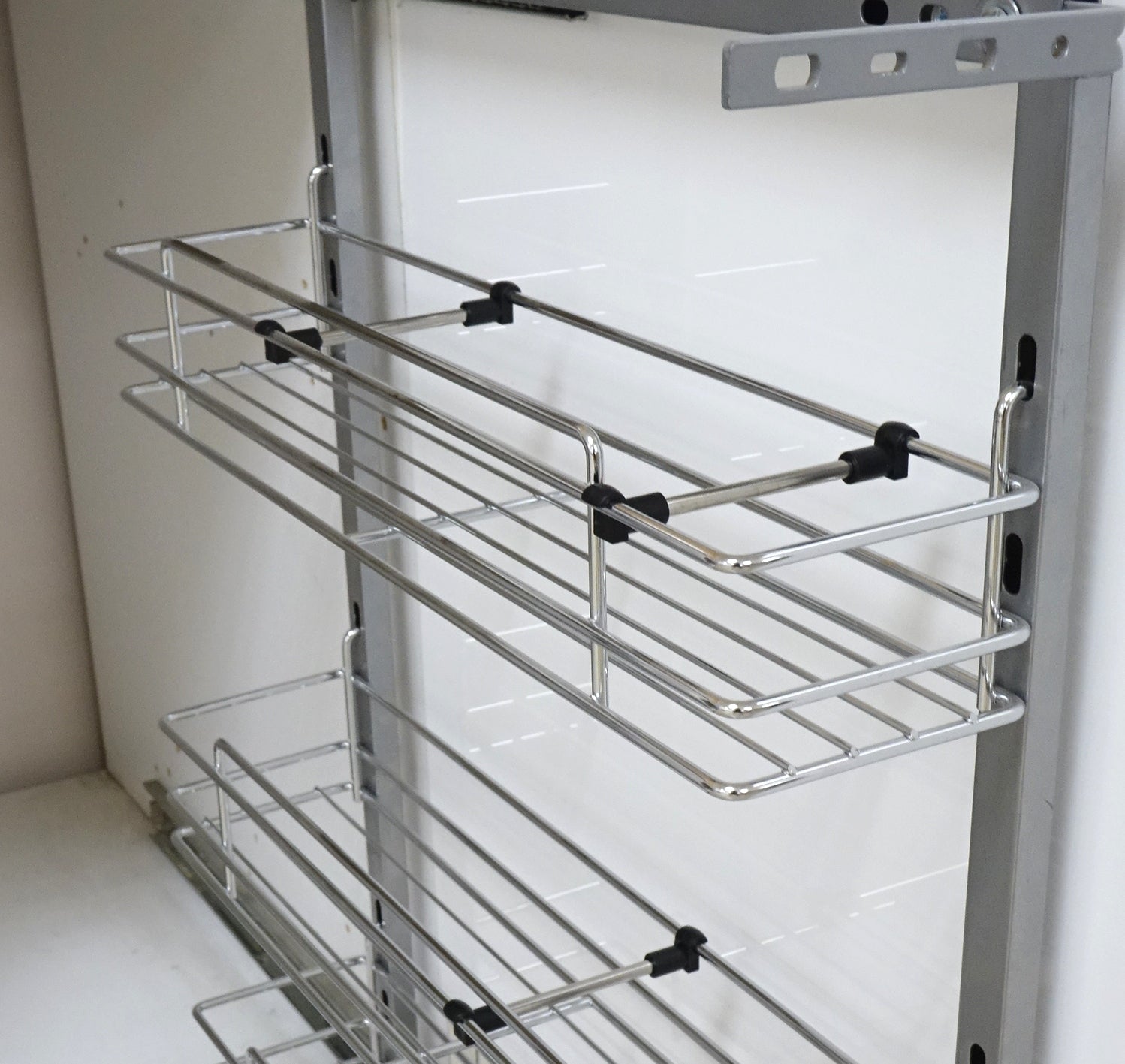 Spice Rack Mounted to the Door, soft-closing, Universal | JC Furniture ...